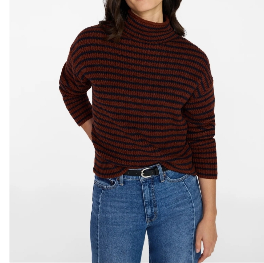 Time and Tru Women's Size XXL (20) Stripe Funnel Neck Sweater with Long Sleeves